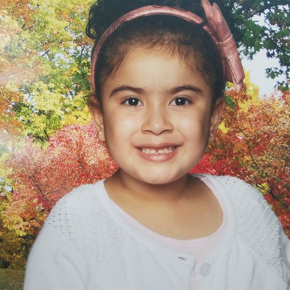 Meet your Posher, Fidelina - Picture 1 of 1